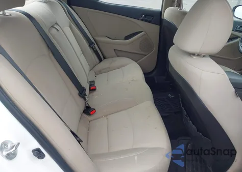 2012 Kia Optima Lx z USA, uszkodzony, nr VIN 5XXGM4A72CG085433